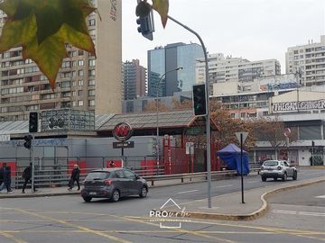 Local Comercial en Venta en Metro Santa AnA - Manuel Rodríguez y Compañía de Jesús