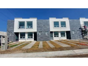 Casa En Venta  Zona VW Con Recamara En Planta Baja