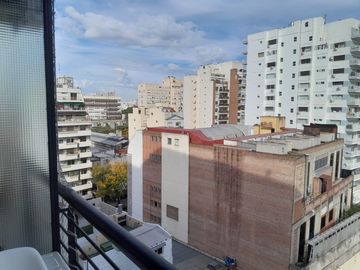 DEPARTAMENTO EN VENTA DE 4 AMBIENTES CON COCHERA EN CABALLITO DE GRAN CATEGORÍA