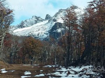 EXCELENTE LOTE. INMEJORABLE UBICACIÓN AL PIE DEL CERRO PERITO MORENO.
