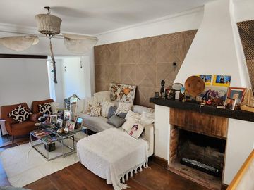 Casa en Venta - España 656 San Isidro 4 dormitorios