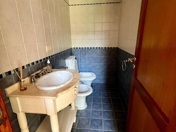 Oportunidad única, casa con 4 dormitorios en Los Cardales.