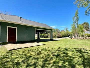 Oportunidad única, casa con 4 dormitorios en Los Cardales.
