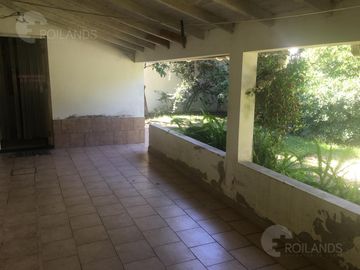 Venta Casa, Chalet de 4 Amb. con Cochera doble en Mar del Tuyú