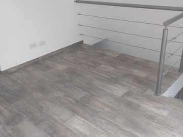 A estrenar Excelentes duplex, 4 ambientes de categoría, jardín y cochera.