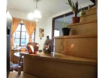 Casa en venta - 4 Dormitorios 3 Baños 1 Cochera - 300Mts2 - Ituzaingó