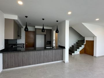Casa en coto Zanthe, Solares