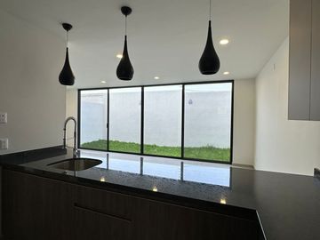 Casa en coto Zanthe, Solares