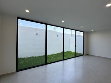 Casa en coto Zanthe, Solares