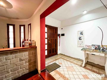 Casa en venta - 3 Dormitorios 3 Baños - 267mts2 - Cochera - Tolosa