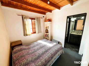 Casa en venta - 3 Dormitorios 3 Baños - 267mts2 - Cochera - Tolosa