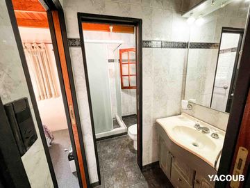 Casa en venta - 3 Dormitorios 3 Baños - 267mts2 - Cochera - Tolosa
