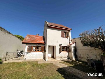 Casa en venta - 3 Dormitorios 3 Baños - 267mts2 - Cochera - Tolosa