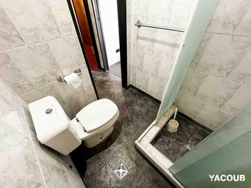 Casa en venta - 3 Dormitorios 3 Baños - 267mts2 - Cochera - Tolosa