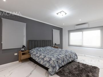 CASA en VENTA en Barrio Nautico El Principado - Canning.