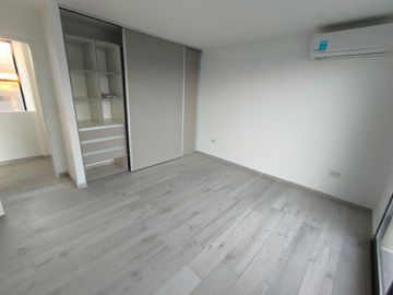 VENTA DE CASA SAN SEBASTIAN AREA 2 - 5 AMBIENTES