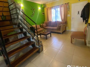 CASA EN VENTA EN LA REJA, MORENO CON 6 AMBIENTES, PATIO Y PILETA.