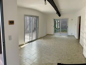 Dúplex en Venta  en Cuesta Colorada. 2 dormitorios. Apto crédito hipotecario