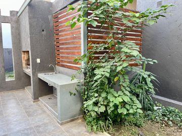Dúplex en Venta  en Cuesta Colorada. 2 dormitorios. Apto crédito hipotecario