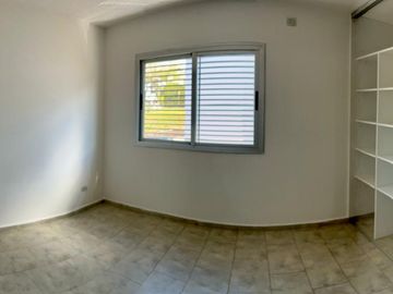 Dúplex en Venta  en Cuesta Colorada. 2 dormitorios. Apto crédito hipotecario