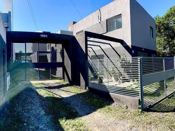 Dúplex en Venta  en Cuesta Colorada. 2 dormitorios. Apto crédito hipotecario