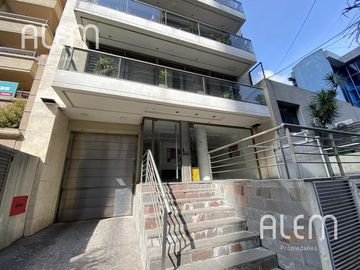 Oportunidad!!! Hermoso Piso en Muy Buena Ubicación