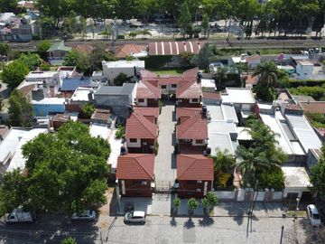 EXCELENTE DUPLEX CON COCHERA EN BANFIELD ESTE