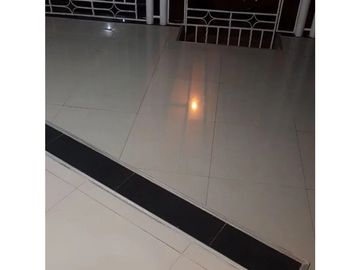 ESPECTACULAR CASA EN EL BARRIO LA VICTORIA