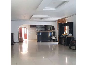 ESPECTACULAR CASA EN EL BARRIO LA VICTORIA