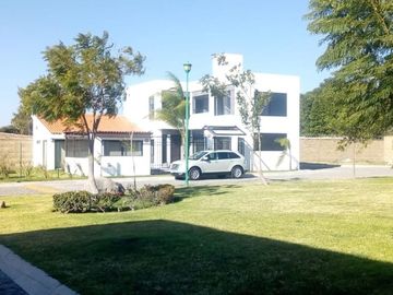 CASA EN VENTA EN EXHACIENDA SAN AGUSTIN, ATLIXCO.