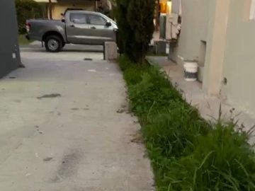 Casa en venta - 4 Dormitorios 4 Baños - 455Mts2 - Canning