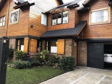 EN VENTA CASA EN PH 3 DORM, ESCRITORIO,QUINCHO CON PARRILLA Y GARACHE
