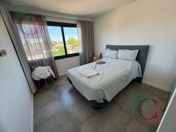 Departamento 2 ambientes con cochera en Lanús Oeste