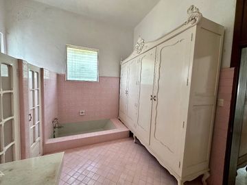 Casa colonial amueblada en venta en el centro de Mérida.