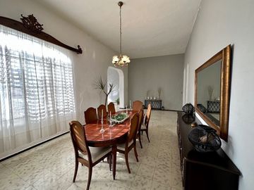 Casa colonial amueblada en venta en el centro de Mérida.