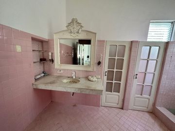 Casa colonial amueblada en venta en el centro de Mérida.