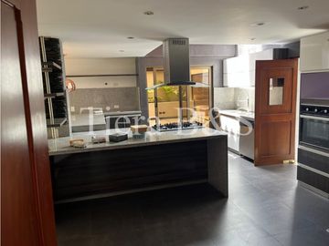 VENTA DE CASA EN SAN JOSÉ DE BAVARIA, 700 M2 POR $2.250'000.000