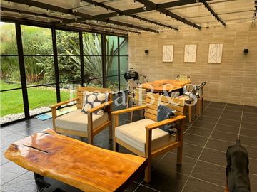VENTA DE CASA EN SAN JOSÉ DE BAVARIA, 700 M2 POR $2.250'000.000