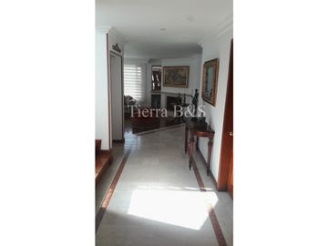VENTA DE CASA EN SAN JOSÉ DE BAVARIA, 800 M2 POR $1.980'000.000