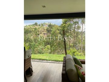 VENTA DE CASA EN EL RETIRO ANTIOQUIA, LOTE 2595 M2 POR $1.800'000.000