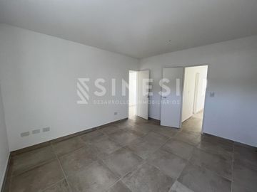 Duplex 3 ambientes CON COCHERA - Witcomb esquina Tandil - Villa Ballester