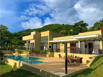 VENTA DE CASA EN ANAPOIMA, LOTE DE 600 M2 POR $1.500'000.000
