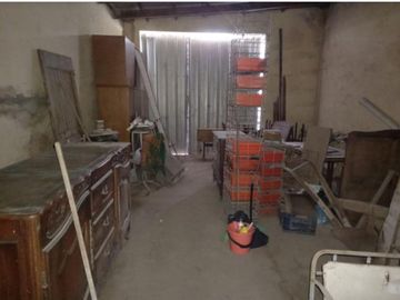 Casa en venta - 2 dormitorios 1 baño - 140mts2 - Gonnet