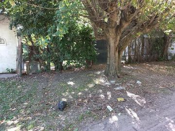 Casa en venta - 2 dormitorios 1 baño - 140mts2 - Gonnet