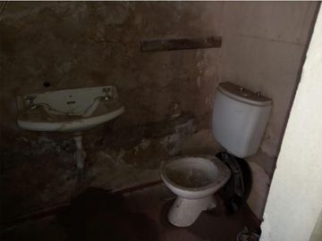 Casa en venta - 2 dormitorios 1 baño - 140mts2 - Gonnet