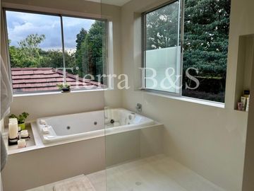 VENTA DE CASA EN SAN SIMÓN, 419 M2 POR $3.600'000.000