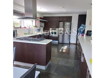 VENTA DE CASA EN SAN SIMÓN, 474 M2 POR $3.300'000.000