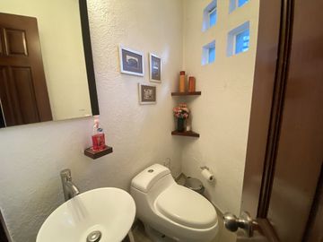 CASA EN VENTA EN LA COL. FLORIDA