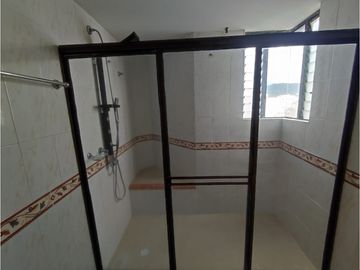 Apartamento en conjunto cerrado para arrendar en alamos,Pereira !!!