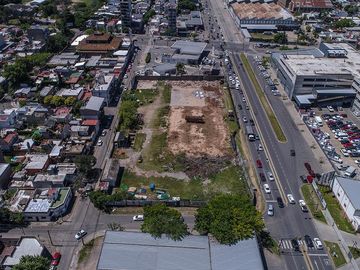 ANA - FUNDAR - AV. CARBALLO Y BV. AVELLANEDA - 72 CUOTAS EN PESOS